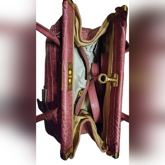 NWT Maxima Italian Top Handle and Crossbody - Picture 5 of 7